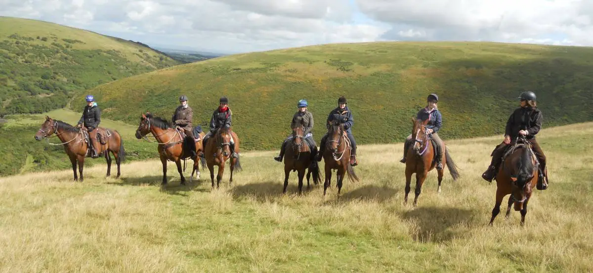 10 Amazing Horse Riding Holidays In The UK 10 Amazing Horse Riding Holidays In The UK